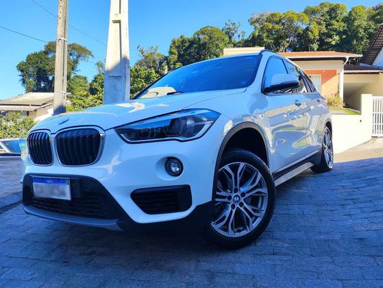 BMW X1 2.0 16V TURBO ACTIVEFLEX SDRIVE20I 4P AUTOMÁTICO BMW X1 2.0 16V TURBO ACTIVEFLEX SDRIVE20I 4P AUTOMÁTICO